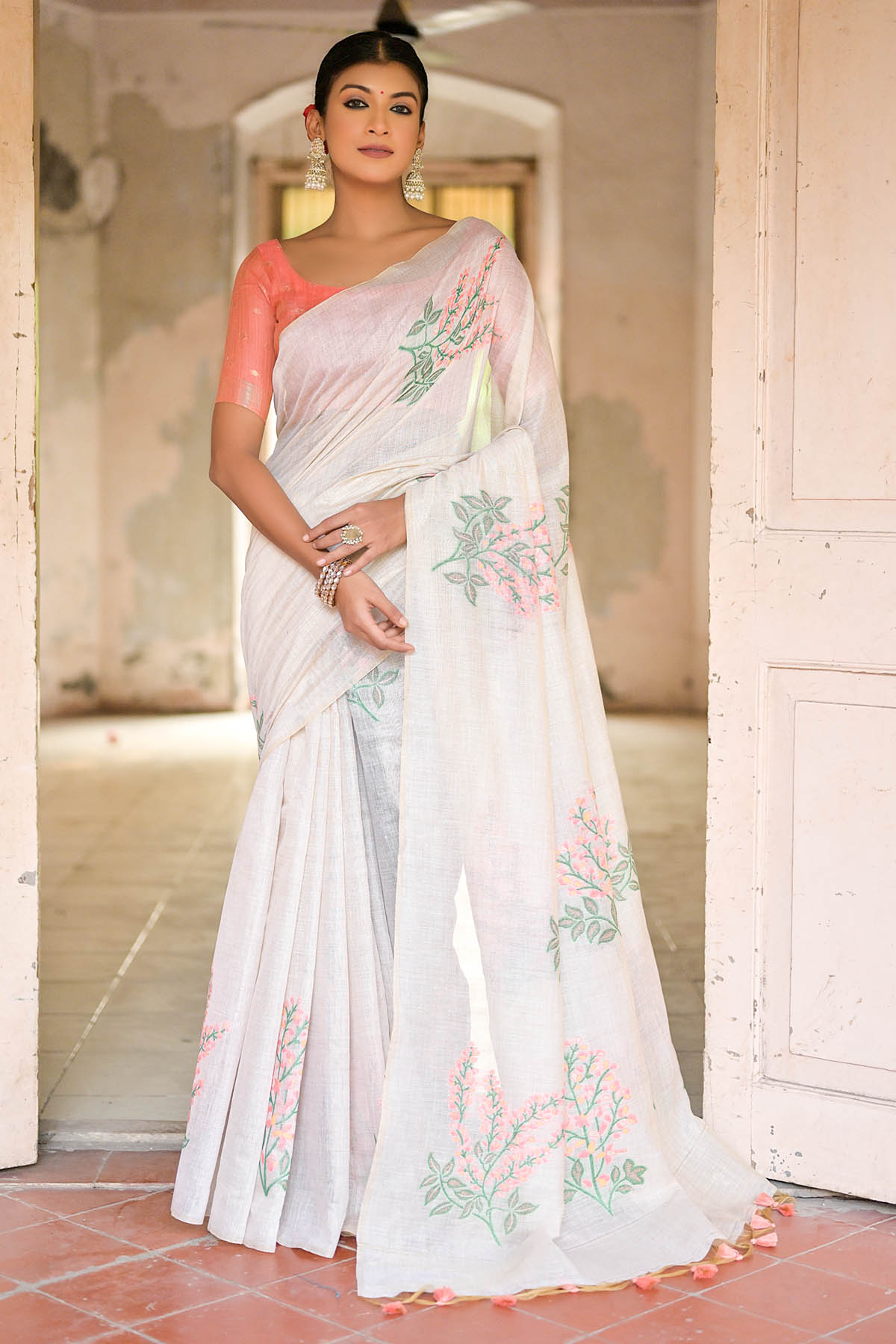 Buy Designer Off-white Floral Butta Saree Online